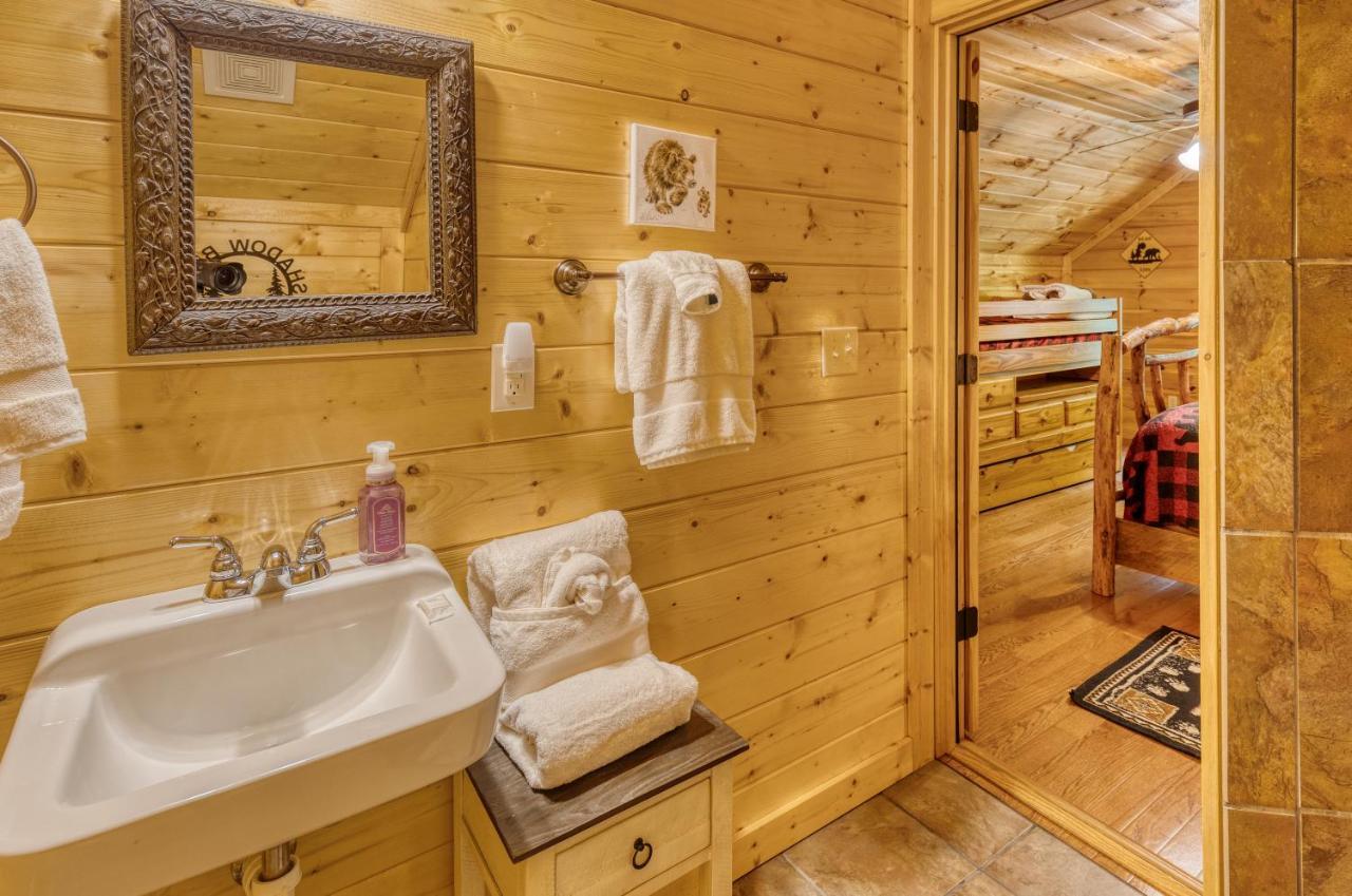 Trout N' About Your Blue Ridge Mountains Retreat, Hot Tub + Game Room! Ellijay Eksteriør billede
