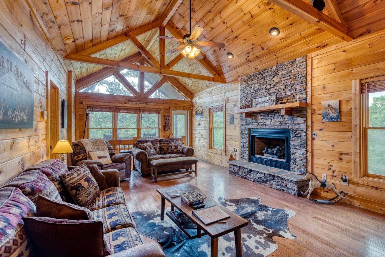Trout N' About Your Blue Ridge Mountains Retreat, Hot Tub + Game Room! Ellijay Eksteriør billede
