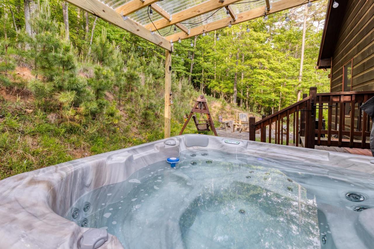 Trout N' About Your Blue Ridge Mountains Retreat, Hot Tub + Game Room! Ellijay Eksteriør billede