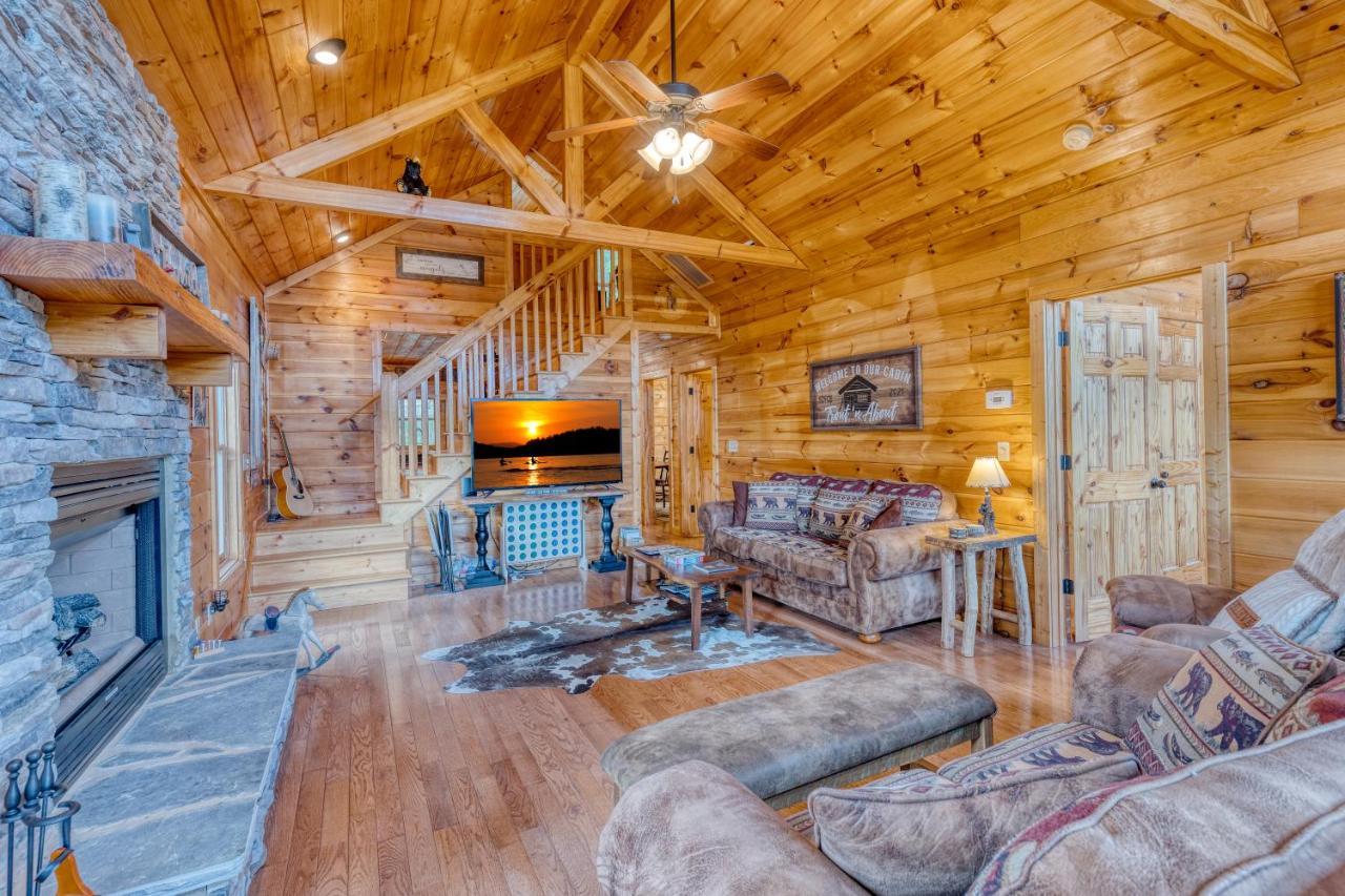 Trout N' About Your Blue Ridge Mountains Retreat, Hot Tub + Game Room! Ellijay Eksteriør billede