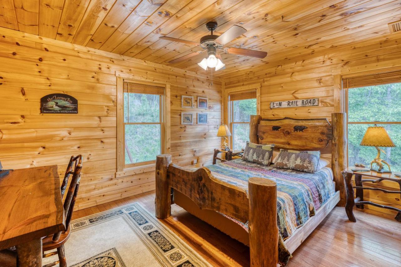 Trout N' About Your Blue Ridge Mountains Retreat, Hot Tub + Game Room! Ellijay Eksteriør billede